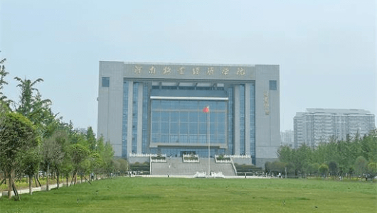 河南牧業(yè)經(jīng)濟學(xué)院三校區采購電子黑板