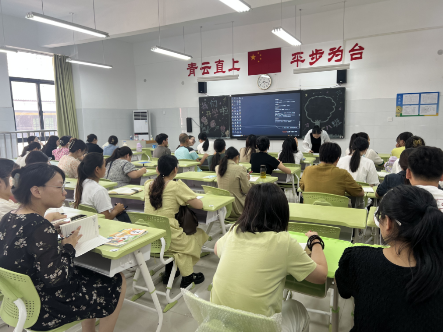 歐帝科技持續技術(shù)創(chuàng  )新,賦能智慧黑板引領(lǐng)數字化課堂進(jìn)步