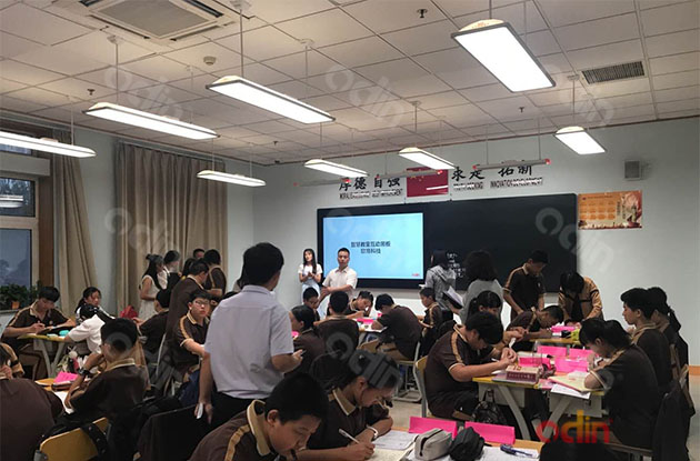 天津英華國際學(xué)校智慧教室互動(dòng)黑板